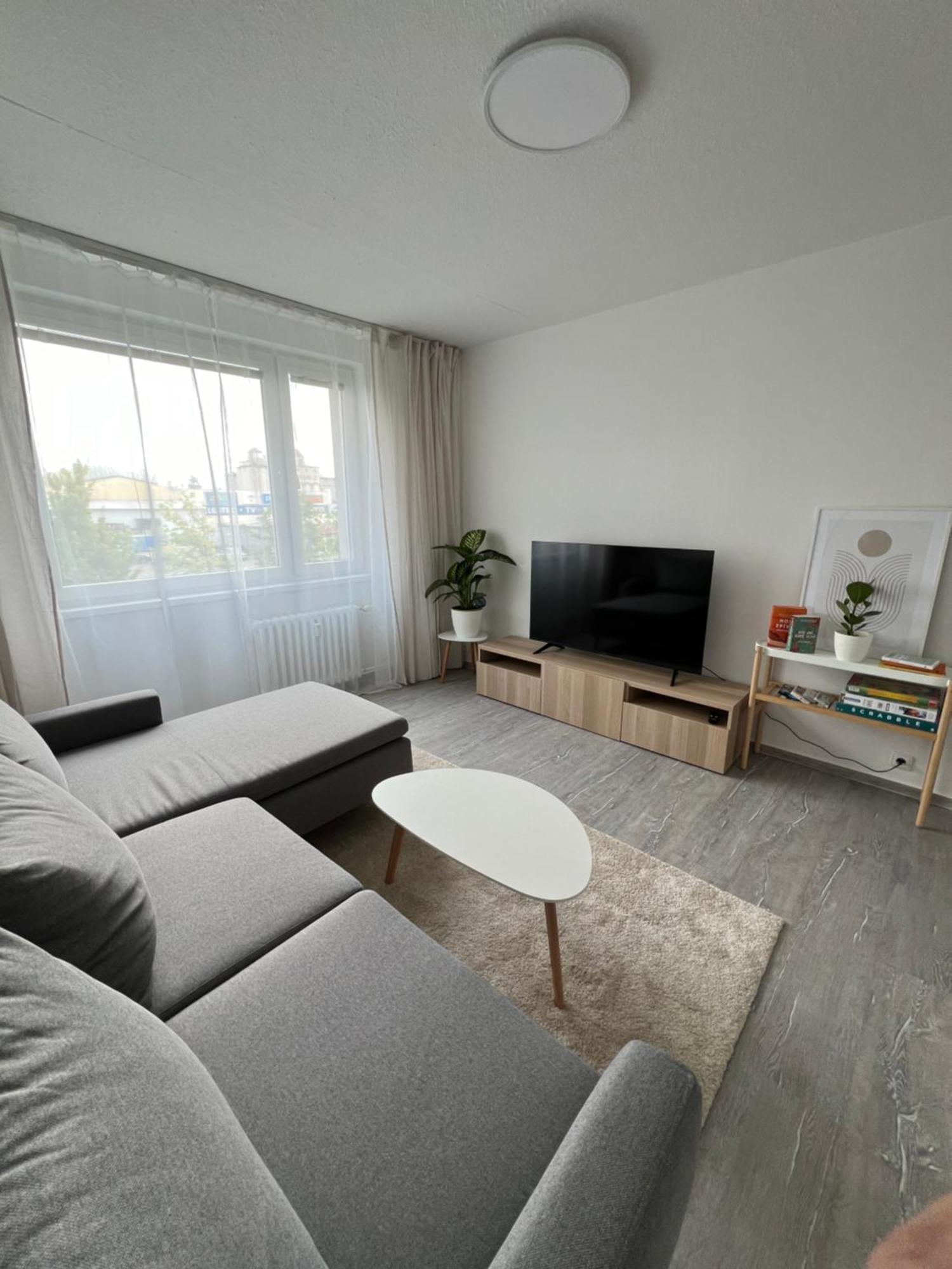 Ren Apartment Znojmo Dış mekan fotoğraf